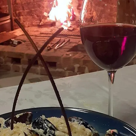 Feslegenbuku Ahsap Evler