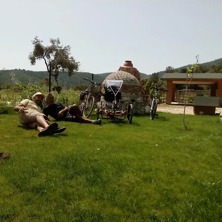 Feslegenbuku Ahsap Evler Bozalan